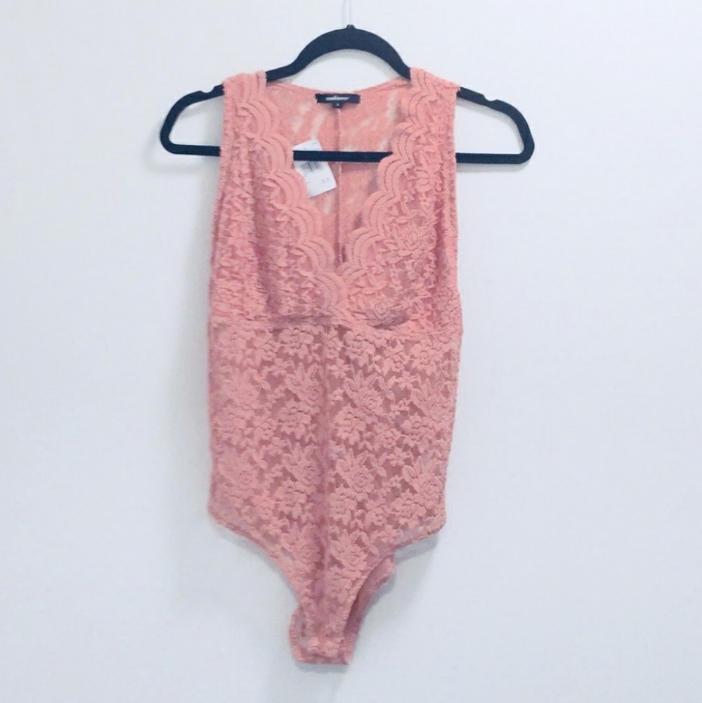 Pink lace bodysuit 🎀